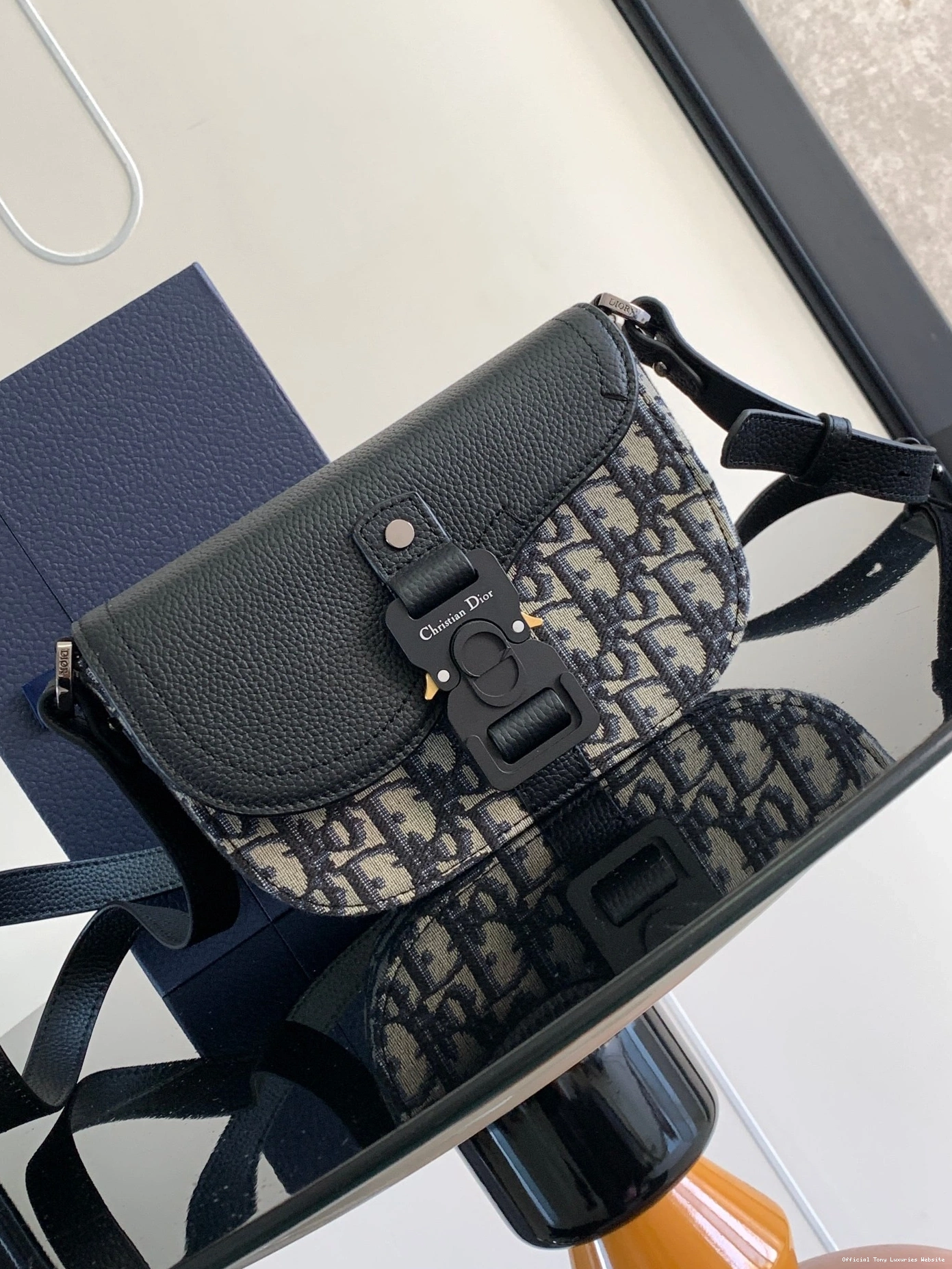 Tony Luxuries BAG-19.5*13*4.3CM MESSENGER SADDLE diro 0804